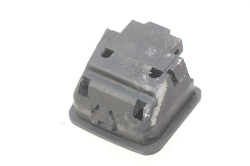 photo de LICHTSCHALTER SUZUKI SIXTEEN 125 (2008 - 2010)