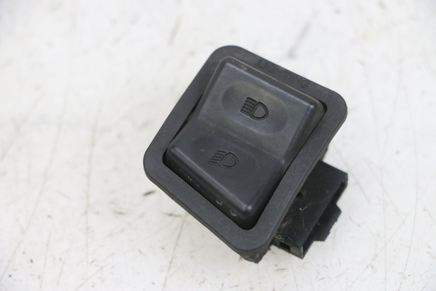 photo de LICHTSCHALTER YAMAHA XMAX X-MAX 125 (2006 - 2009) - Alternative Perspektive