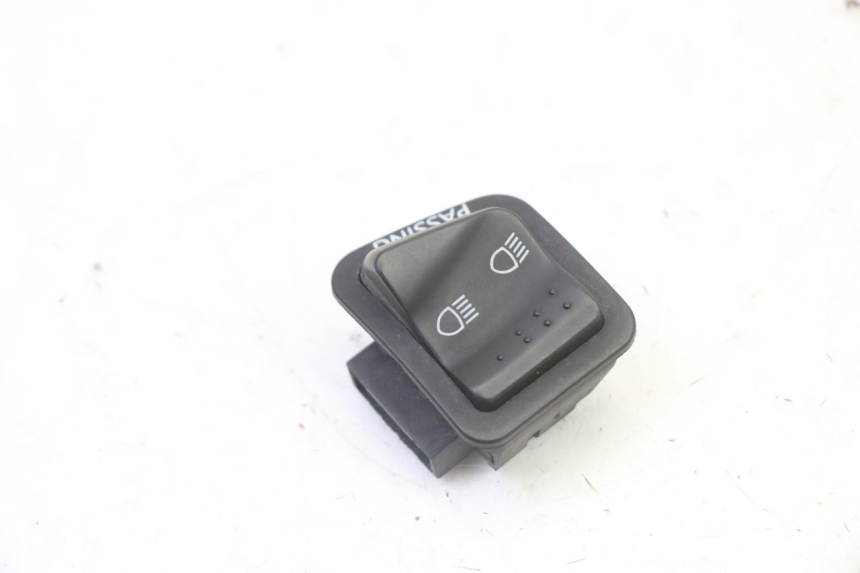 photo de LICHTSCHALTER PIAGGIO X9 EVOLUTION 125 (2003 - 2007)