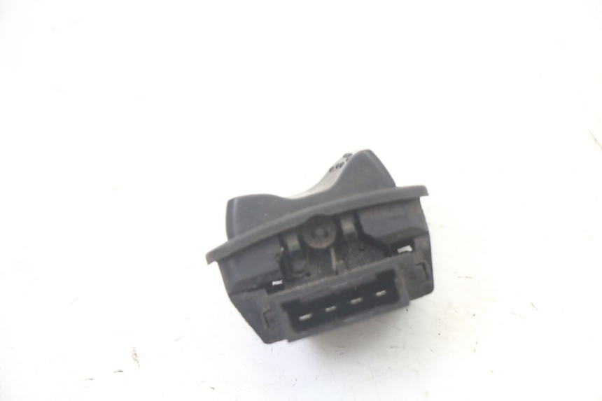 photo de LICHTSCHALTER PIAGGIO XEVO - X EVO 125 (2007 - 2016)