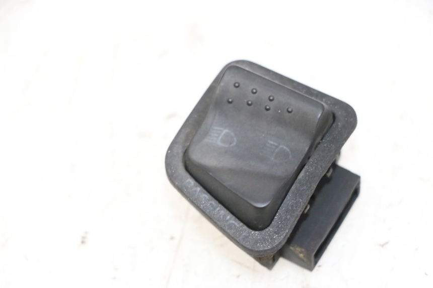 photo de LICHTSCHALTER PIAGGIO XEVO - X EVO 125 (2007 - 2016)