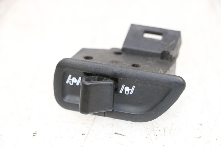 photo de SCHALTER ROLL LOCK PIAGGIO MP3 HPE 300 (2019 - 2026) - Hauptansicht