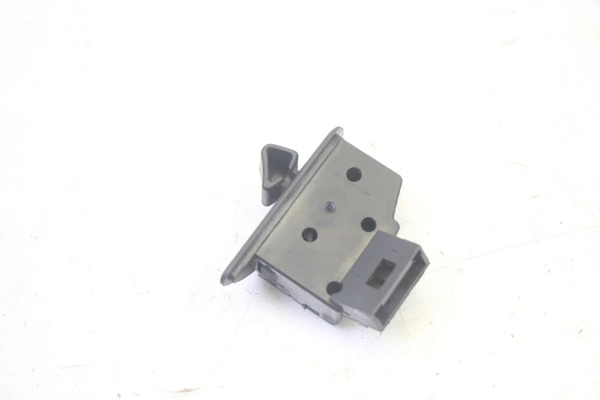 photo de SCHALTER ROLL LOCK PIAGGIO MP3 500 (2016 - 2018) - Zoom auf Gebrauchszustand