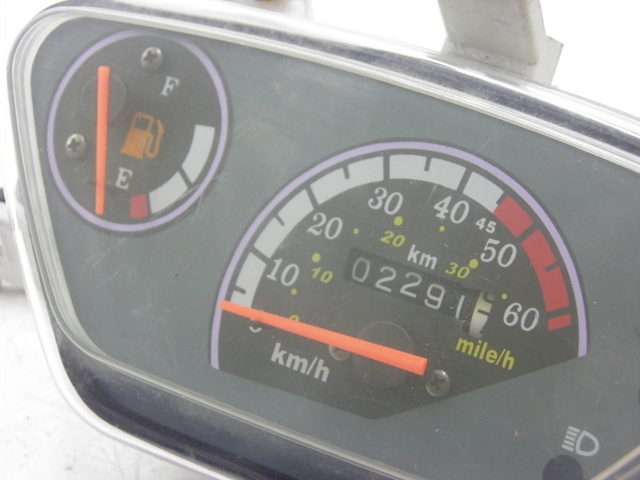 photo de TACHOMETER  ROADSIGN WALLABY 50 (2009 - 2014)