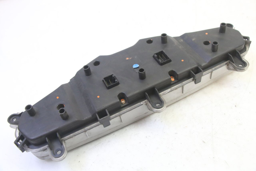 photo de TACHOMETER  QUADRO 4 4D 350 (2015 - 2018)