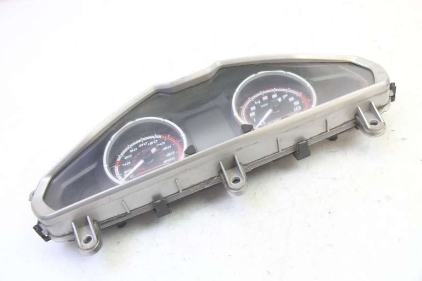 photo de TACHOMETER  QUADRO 4 4D 350 (2015 - 2018)