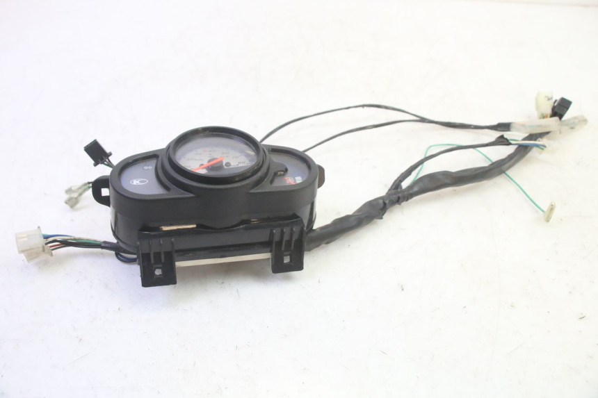 photo de TACHOMETER KYMCO AGILITY 4T 50 (2018 - 2022) - Details der Befestigungspunkte