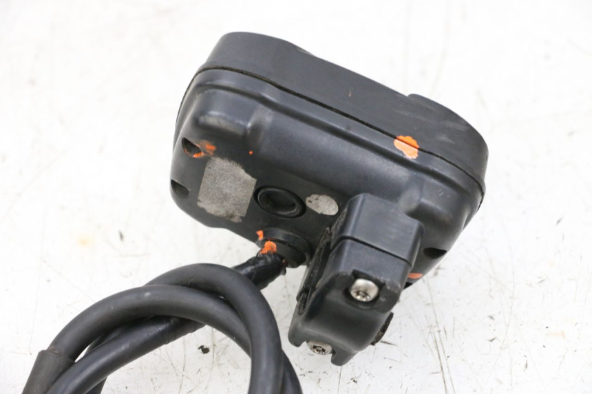 photo de TACHOMETER  MBK BOOSTER SPIRIT NAKED 50 (2004 - 2017) - Details der Befestigungspunkte