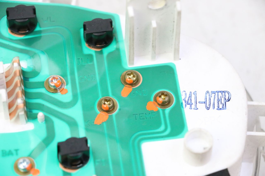 photo de TACHOMETER SUZUKI BURGMAN 125 (2007 - 2014)