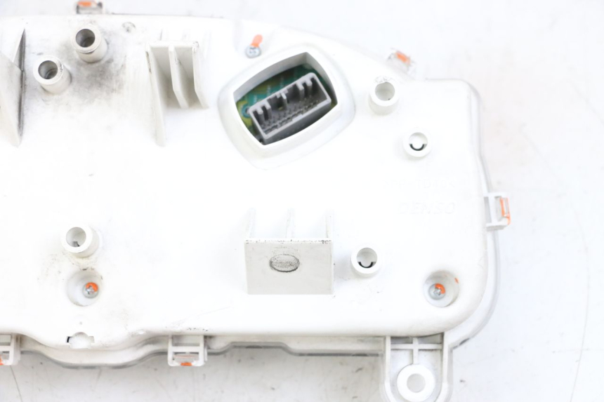 photo de TACHOMETER  SUZUKI BURGMAN 650 (2013 - 2020)