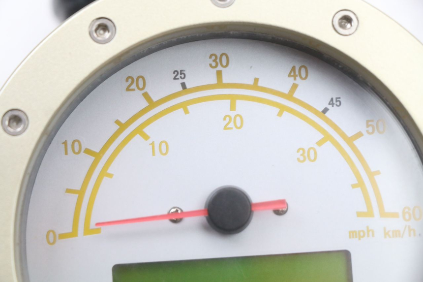 photo de Tachometer E-MAX 80L 1 (2011 - 2014)