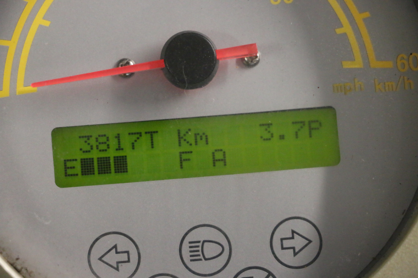 photo de Tachometer E-MAX 80L 1 (2011 - 2014)