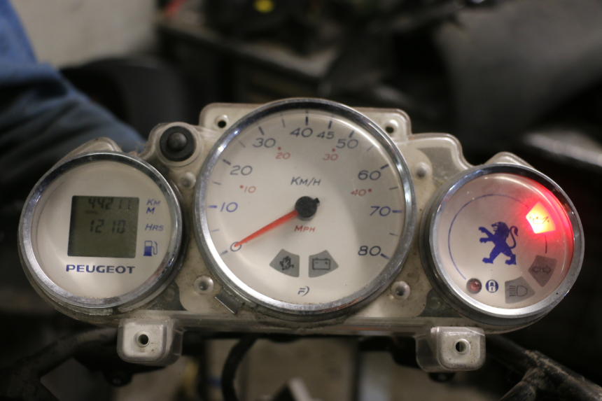 photo de TACHOMETER PEUGEOT ELYSTAR 50 (2002 - 2014)