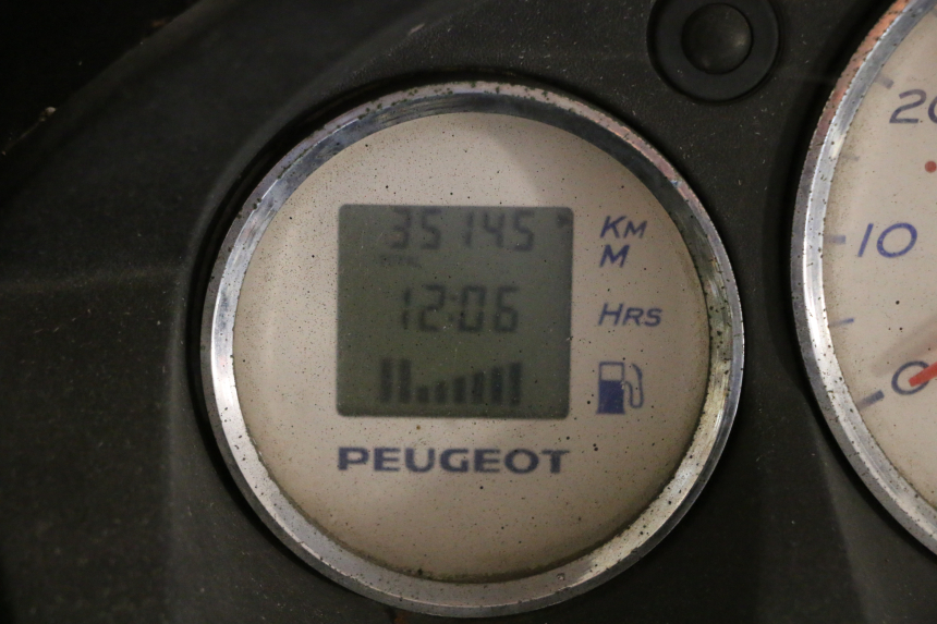 photo de TACHOMETER PEUGEOT ELYSTAR 50 (2002 - 2014)