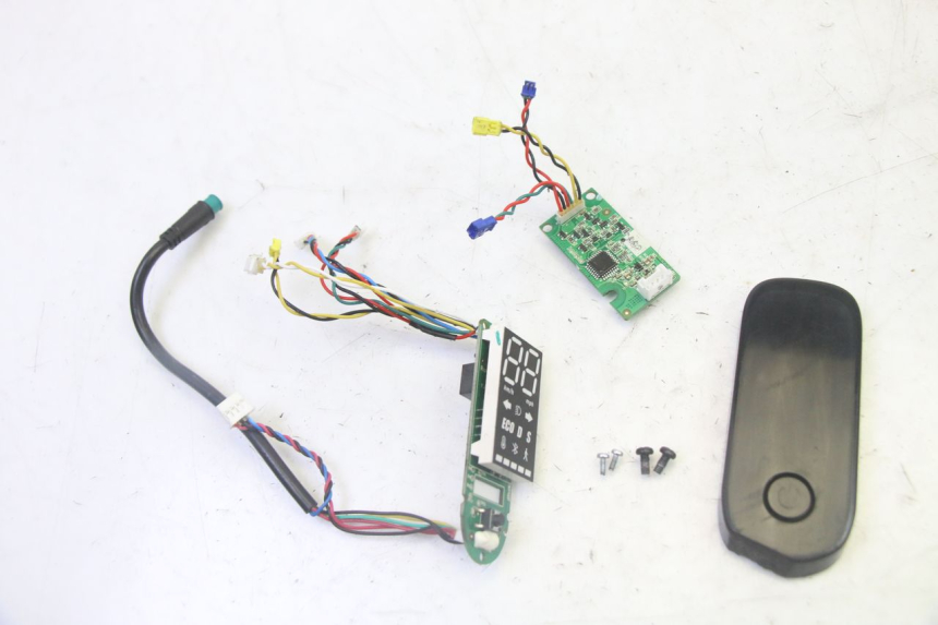 photo de TACHO SEGWAY NINEBOT F65I 1