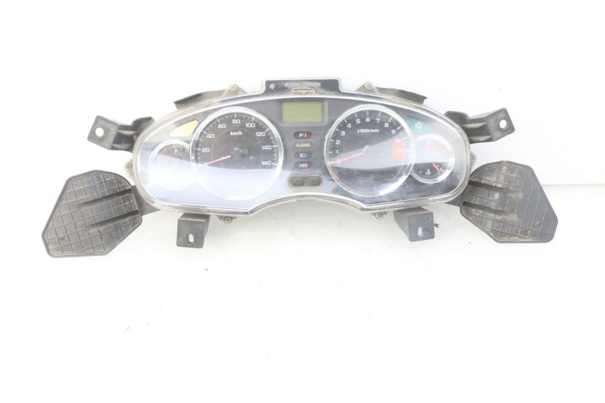 photo de TACHOMETER HONDA FES S-WING SWING ABS 125 (2007 - 2015)
