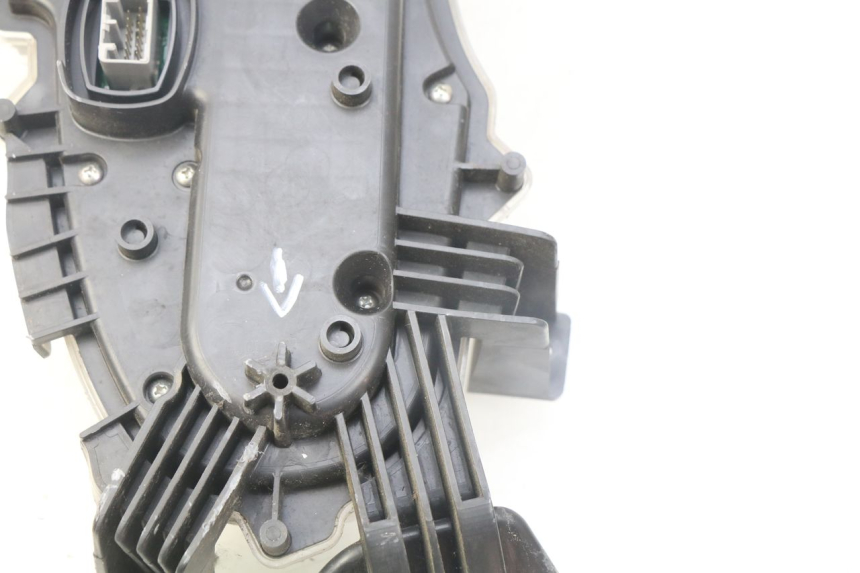 photo de TACHOMETER HONDA FES S-WING SWING ABS 125 (2007 - 2015)