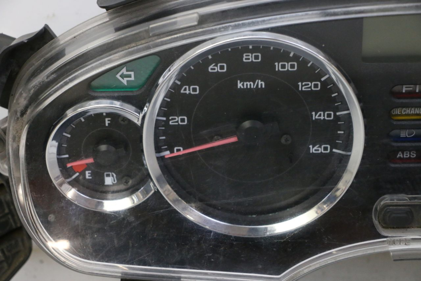 photo de TACHOMETER HONDA FES S-WING SWING ABS 125 (2007 - 2015)