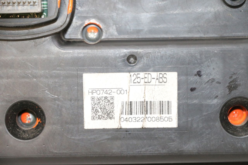 photo de TACHOMETER HONDA FES S-WING SWING ABS 125 (2007 - 2015)