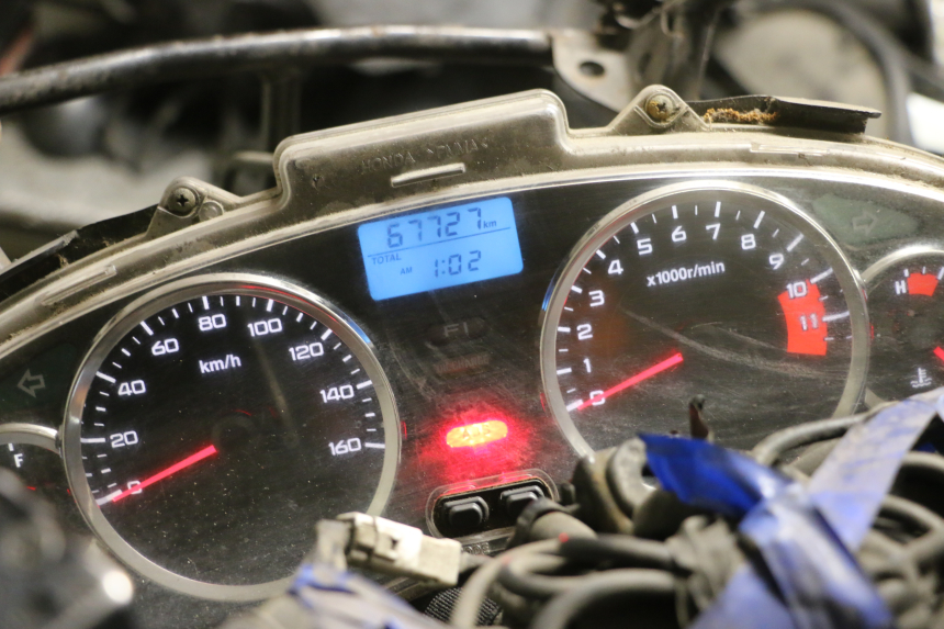 photo de TACHOMETER HONDA FES S-WING SWING ABS 125 (2007 - 2015)