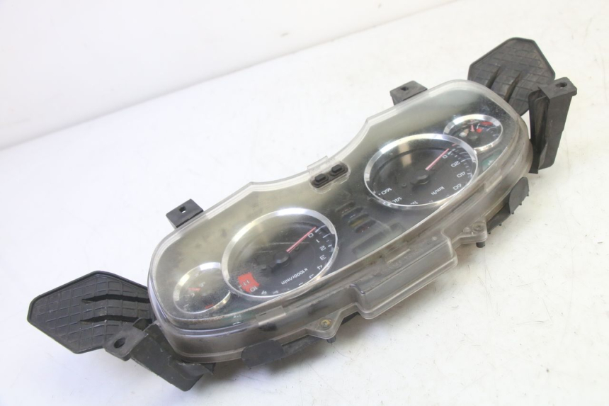 photo de TACHOMETER HONDA FES S-WING SWING ABS 125 (2007 - 2015)