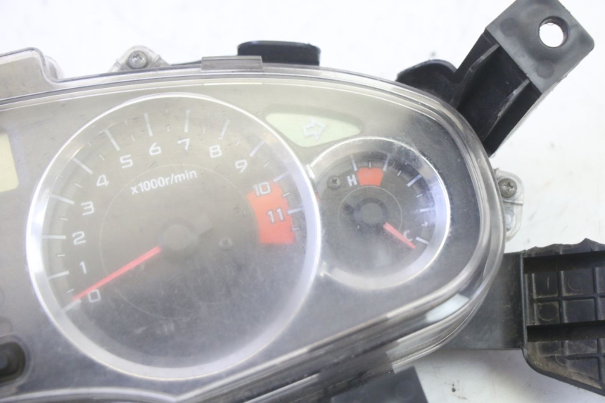 photo de TACHOMETER HONDA FES S-WING SWING ABS 125 (2007 - 2015)