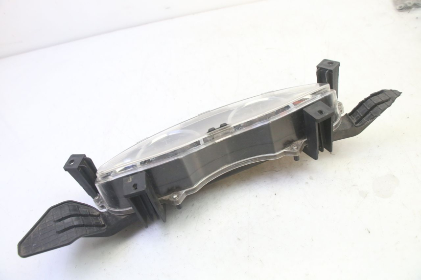 photo de TACHOMETER HONDA FES S-WING SWING ABS 125 (2007 - 2015)