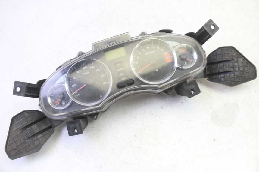 photo de TACHOMETER HONDA FES S-WING SWING ABS 125 (2007 - 2015)