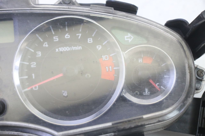 photo de TACHOMETER HONDA FES S-WING SWING ABS 125 (2007 - 2015)