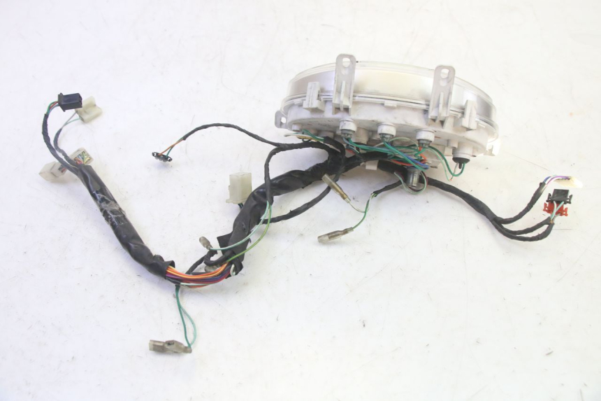 photo de TACHOMETER SYM FIDDLE 3 III 125 (2014 - 2020) - Details der Befestigungspunkte