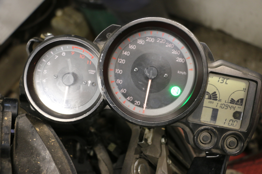 photo de TACHOMETER YAMAHA FJR ABS 1300 (2006 - 2012) - Detaillierte Sichtprüfung