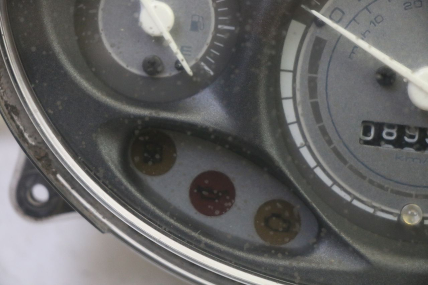photo de TACHOMETER PIAGGIO FLY 4T 50 (2013 - 2017) - Zoom auf Gebrauchszustand