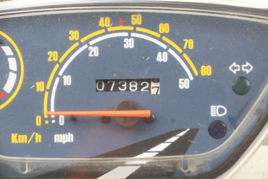 photo de TACHOMETER  FYM STRADA 50 (2007 - 2014)