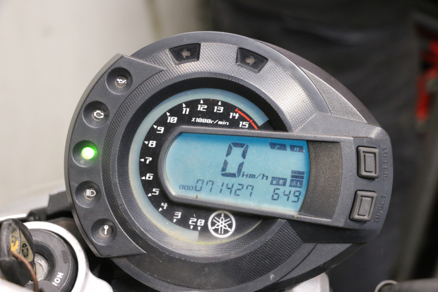 photo de TACHOMETER  YAMAHA FZ6 N FAZER 600 (2004 - 2006)