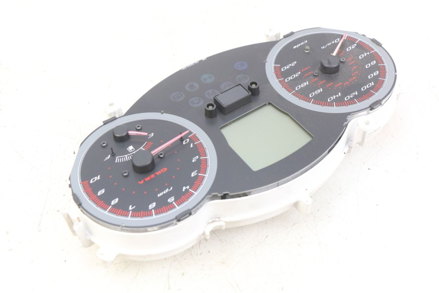 photo de TACHOMETER GILERA GP 800 (2007 - 2013)