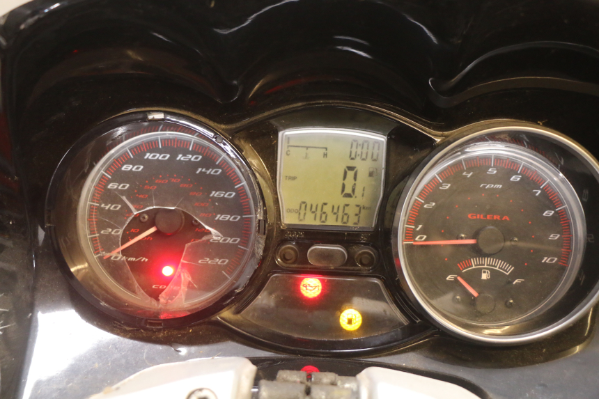 photo de TACHOMETER GILERA GP 800 (2007 - 2013)