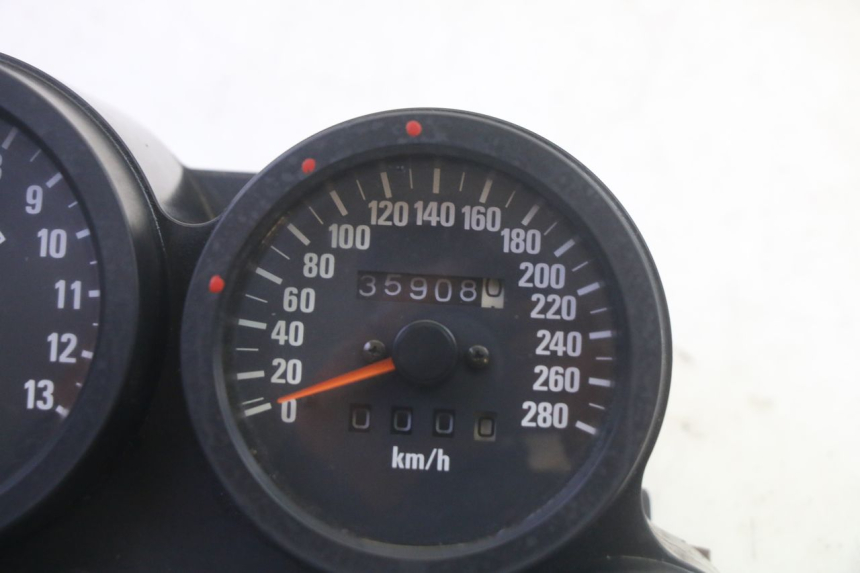 photo de TACHOMETER  KAWASAKI GPZ RX 1000 (1986 - 1988) - Zoom auf Gebrauchszustand