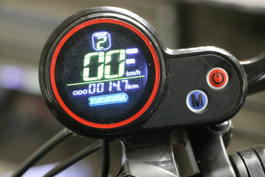 photo de TACHOMETER  HITWAY H5 1