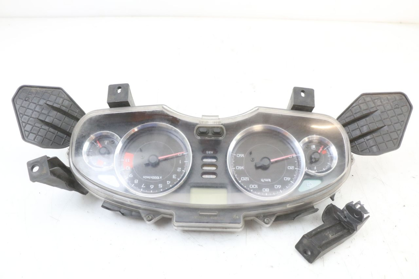 photo de TACHOMETER HONDA FES S-WING SWING ABS 125 (2007 - 2015)