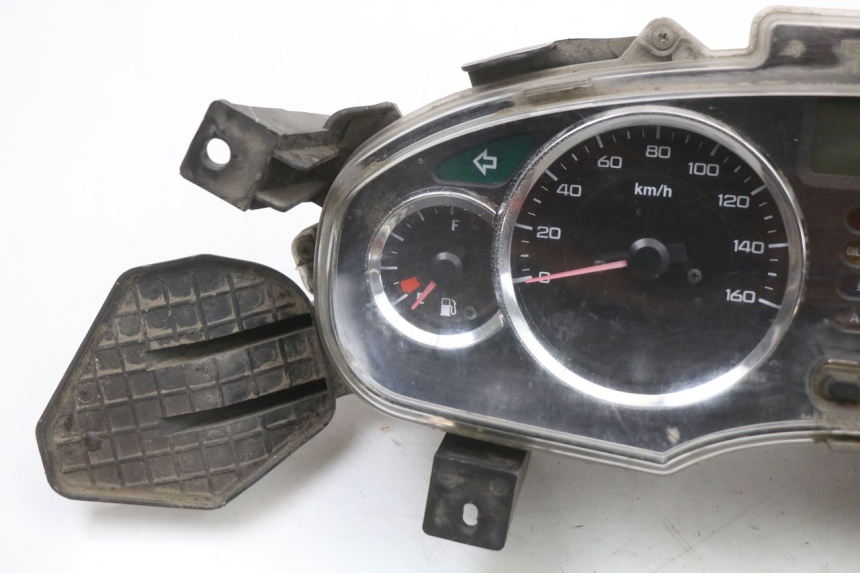 photo de TACHOMETER HONDA FES S-WING SWING ABS 125 (2007 - 2015)
