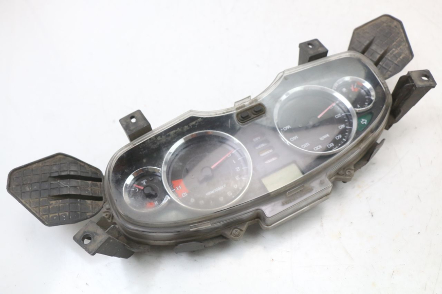 photo de TACHOMETER HONDA FES S-WING SWING ABS 125 (2007 - 2015)