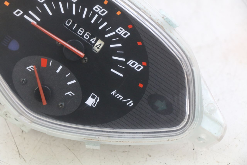 photo de TACHOMETER HONDA SCV LEAD 100 (2003 - 2007)