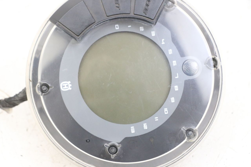 photo de TACHOMETER  HUSQVARNA SVARTPILEN 401 (2018 - 2023)