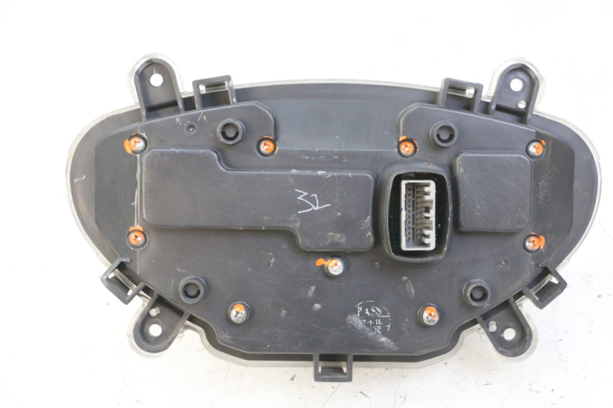 photo de TACHOMETER  PIAGGIO IE MP3 YOURBAN 300 (2011 - 2016)