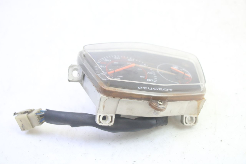 photo de TACHOMETER PEUGEOT KISBEE 4T 50 (2018 - 2022) - Technische Nahaufnahme