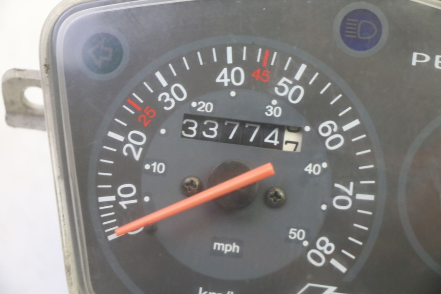 photo de TACHOMETER PEUGEOT KISBEE 4T 50 (2010 - 2017) - Detailansicht des Bauteils