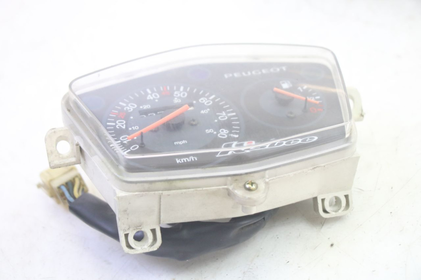 photo de TACHOMETER PEUGEOT KISBEE 4T 50 (2010 - 2017) - Technische Nahaufnahme