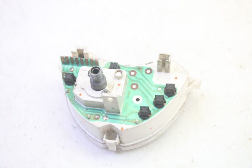 photo de TACHOMETER PEUGEOT LUDIX 50 (2008 - 2017) - Details der Befestigungspunkte