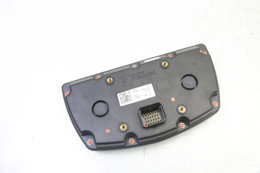 photo de TACHOMETER  PIAGGIO MP3 HPE 310 (2024 - 2025)