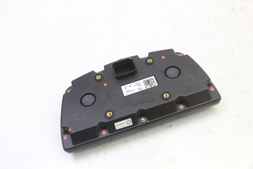 photo de TACHOMETER  PIAGGIO MP3 HPE 310 (2024 - 2025)